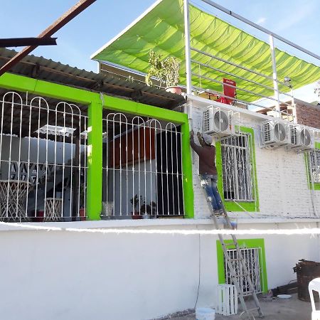 Tortuga Hostel Topolobampo Exteriör bild